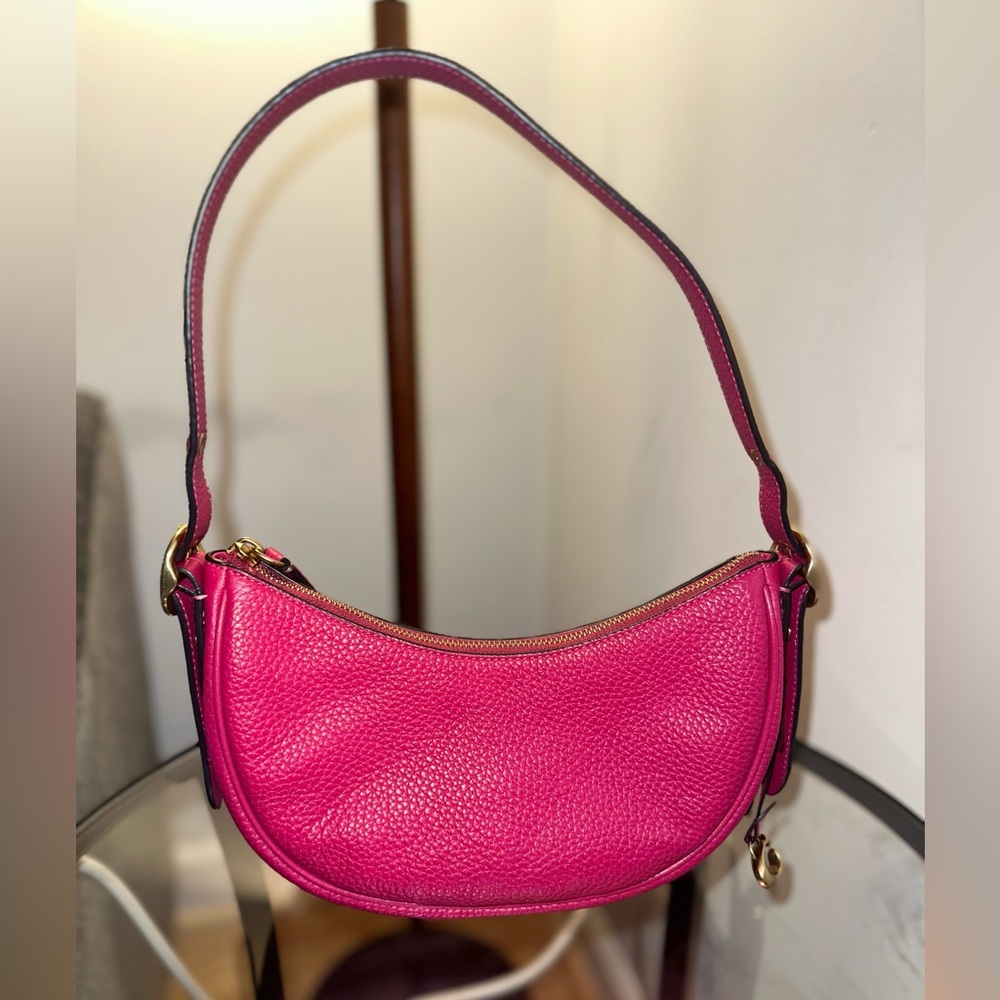 Coach Luna Leather Shoulder Bag Hyacinth Hot Pink color